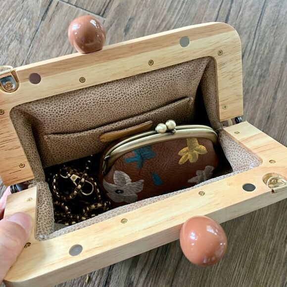 Genuine Leather Hand Painted Floral, Wooden Frame Bag/Crossbody & Small Purse - Picture 16 of 16